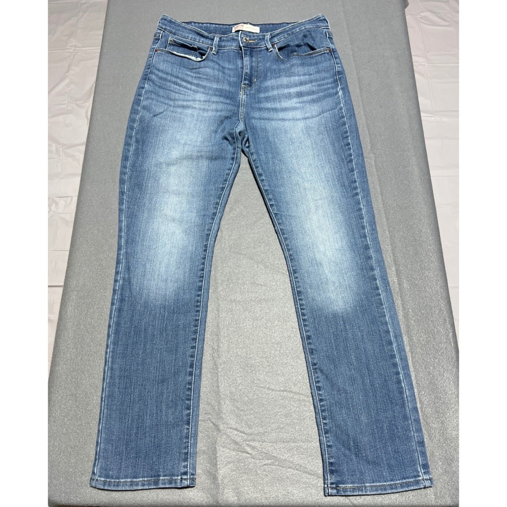 Signature Levi Strauss Mid-Rise Straight Jeans Denim Wash 10S W30 L30 59956-0019